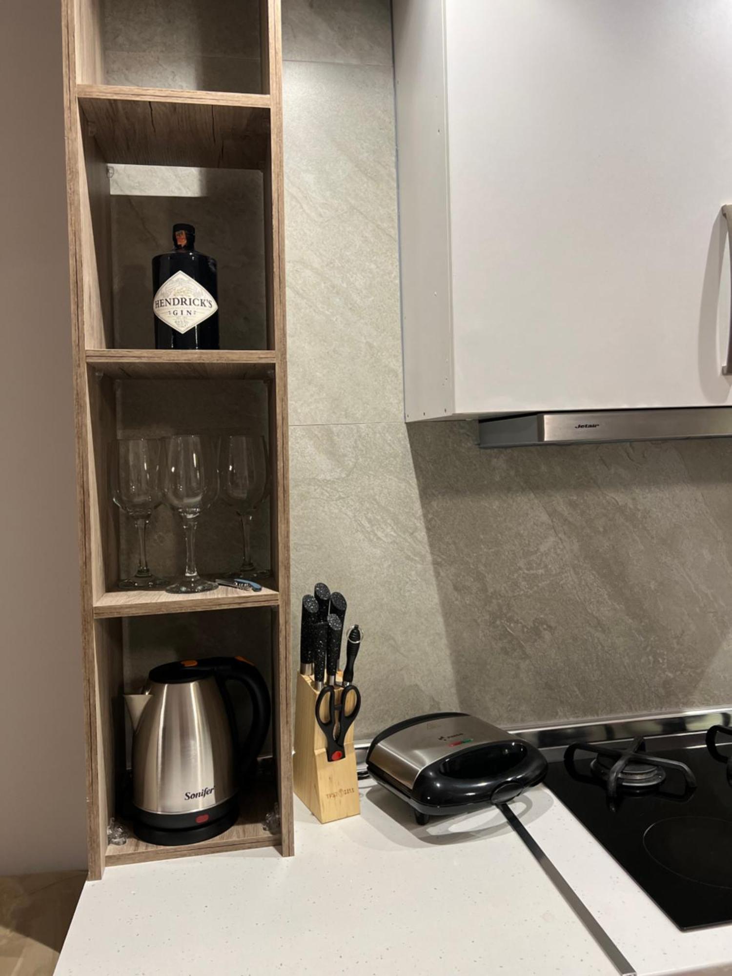 Port View Apartment 1 Dıraç Dış mekan fotoğraf