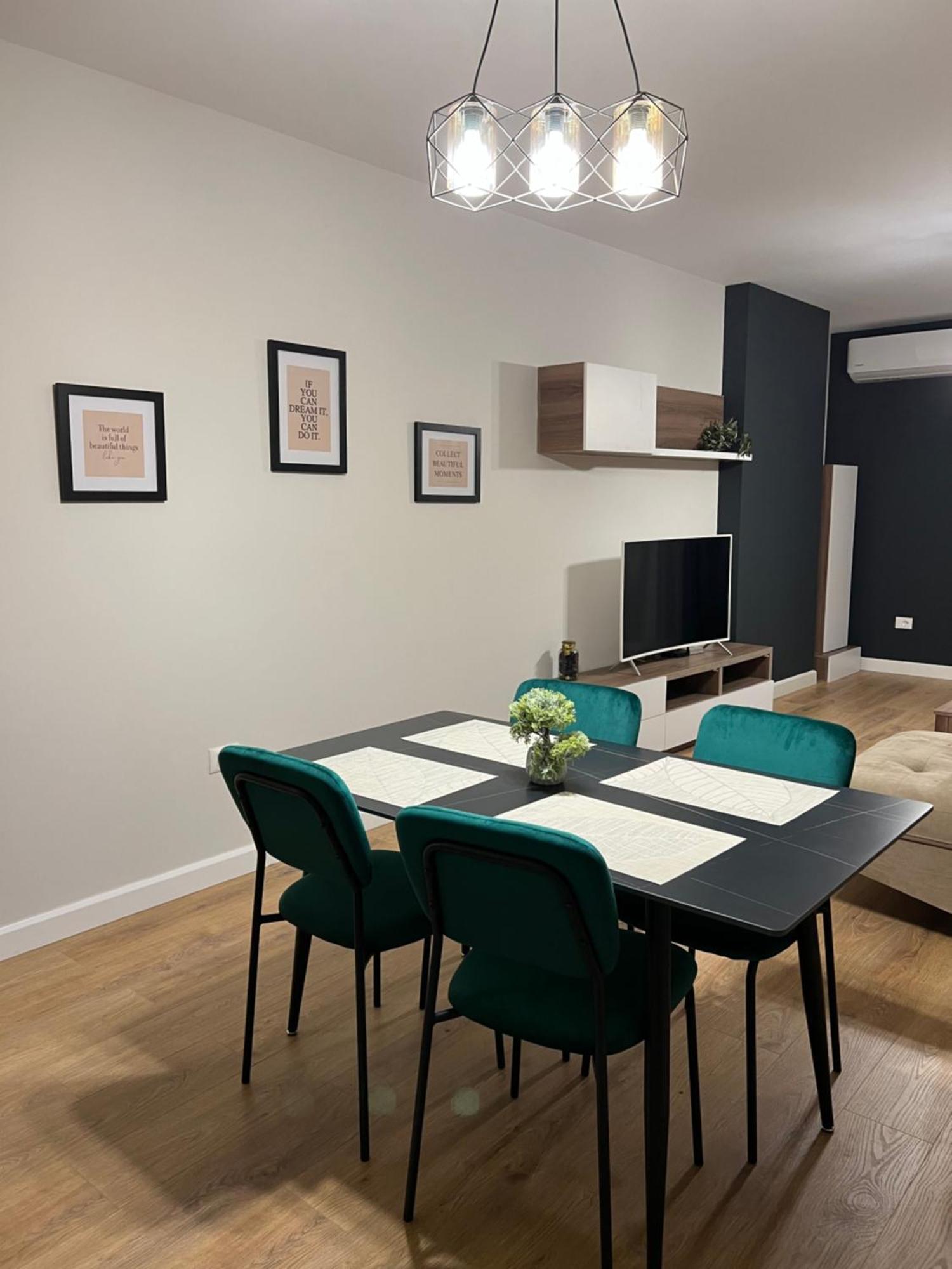 Port View Apartment 1 Dıraç Dış mekan fotoğraf
